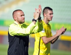 Анжи 0:2 Урал